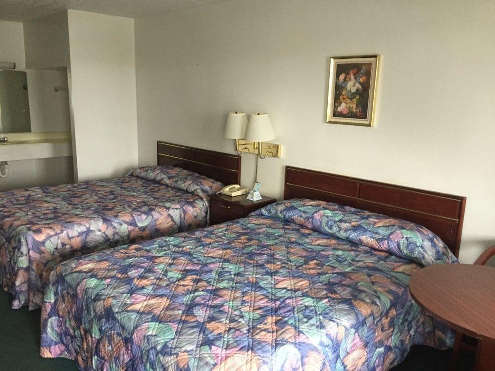Rodeway Inn 迪克索 外观 照片